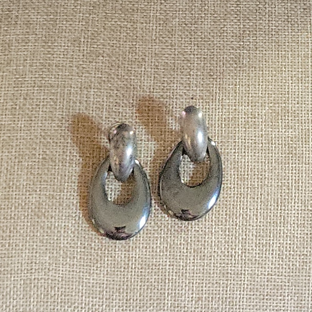 Vintage Silver Tone/Gunmetal Metal and Hematite Door Knocker Drop Earrings Y2K